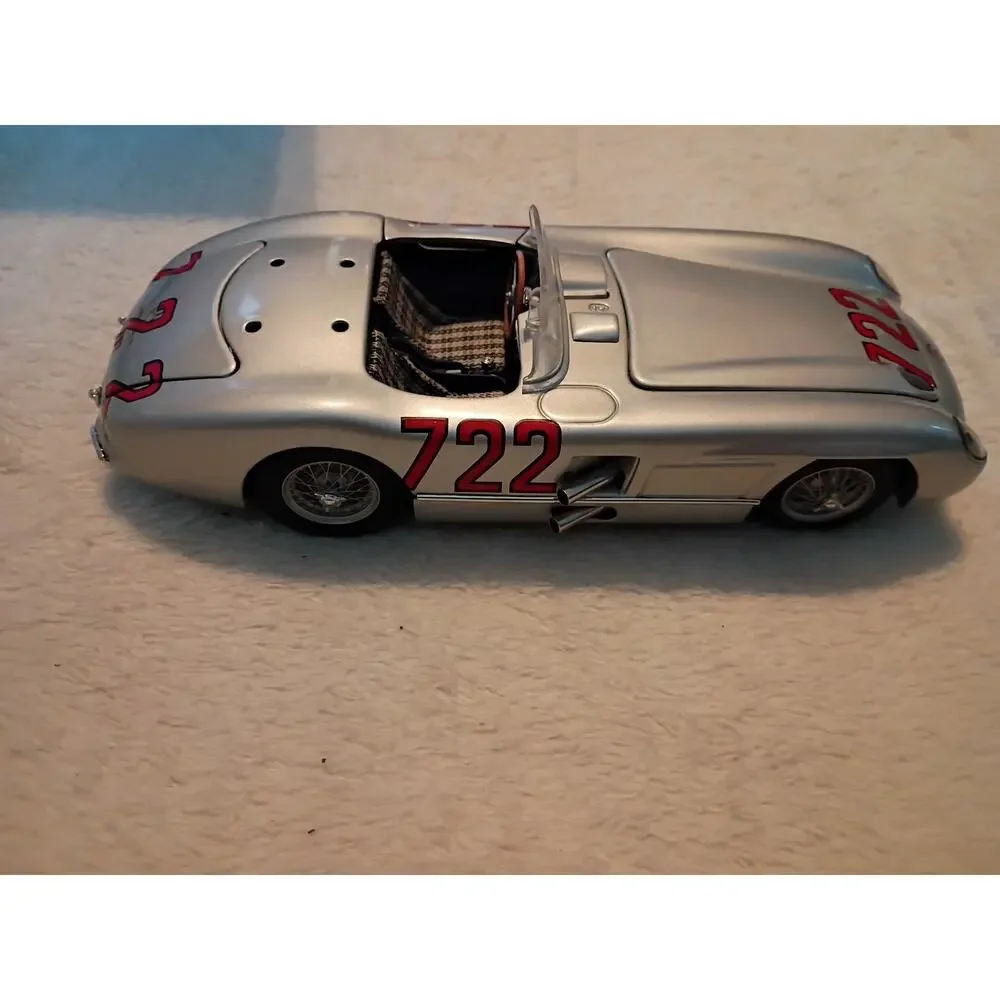 Mercedes Benz 300 SLR Stirling Moss 1955 Paul's Model Art 1:24 Diecast Very Rare